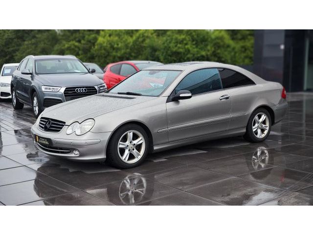 Mercedes-Benz CLK 270 CDI * SCHIEBEDACH + NAVI *