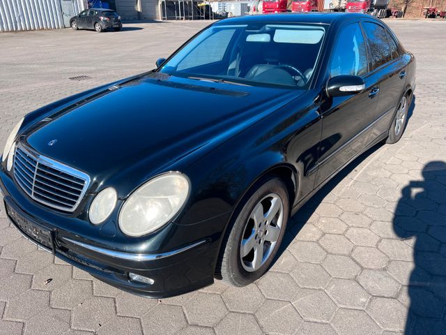 Mercedes-Benz E 240 Lim. Avantgarde Automatik Leder Navi Xenon