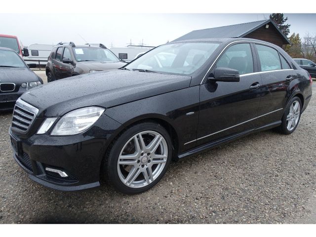 Mercedes-Benz E 300 CDI BlueEfficiency AMG-Line 8x Alu PDC Sitzh.
