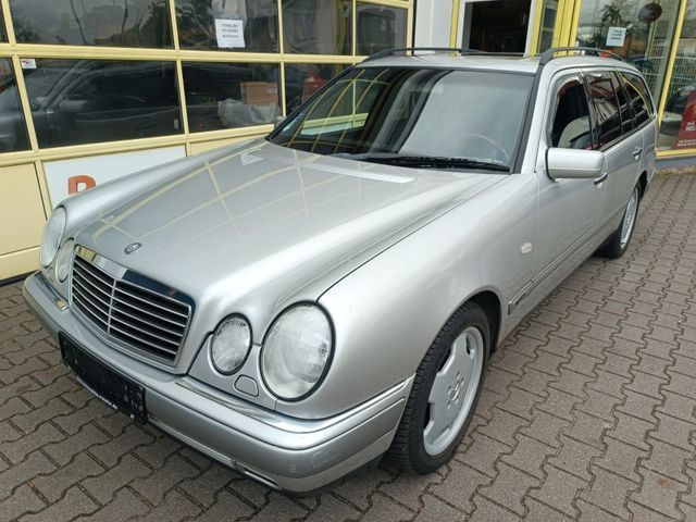 Mercedes-Benz E 320 T Elegance Leder,Klimaaut,Xenon