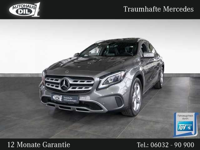 Mercedes-Benz GLA 180 Urban *PANO*SHZ*PDC*