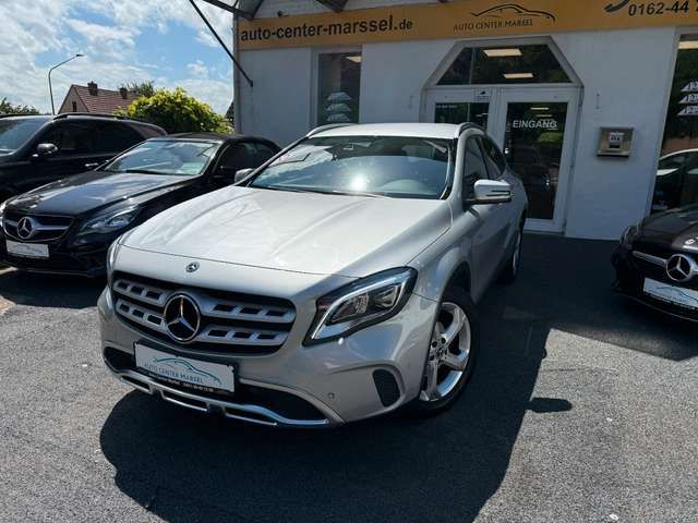 Mercedes-Benz GLA 180 NAVI/LED/18" ALLWETTER/AMBIENTE/SHZ