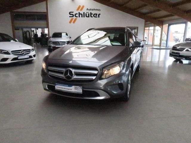 Mercedes-Benz GLA 200 d Urban 7G