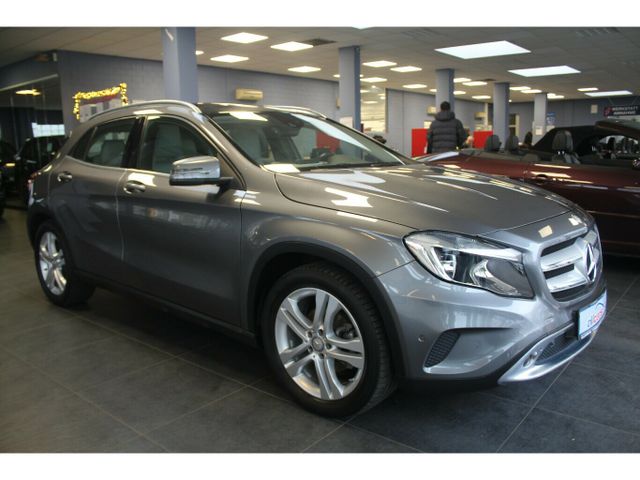 Mercedes-Benz GLA 200 Urban - Panorama - Navi - Kamera -