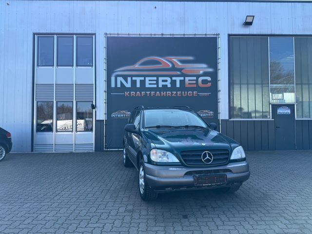 Mercedes-Benz ML 320 *LEDER*SHZ*AHK*SB*TEMPOMAT*ALU*AHK*