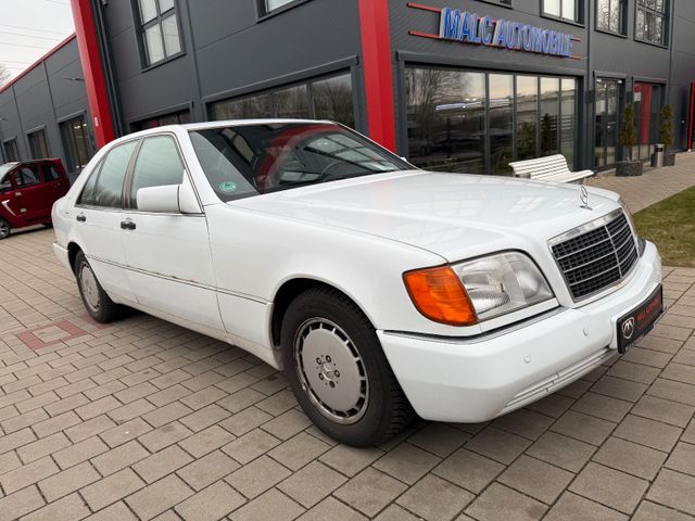 Mercedes-Benz S 300 SE Oldtimer-Kennzeichen AT Motor