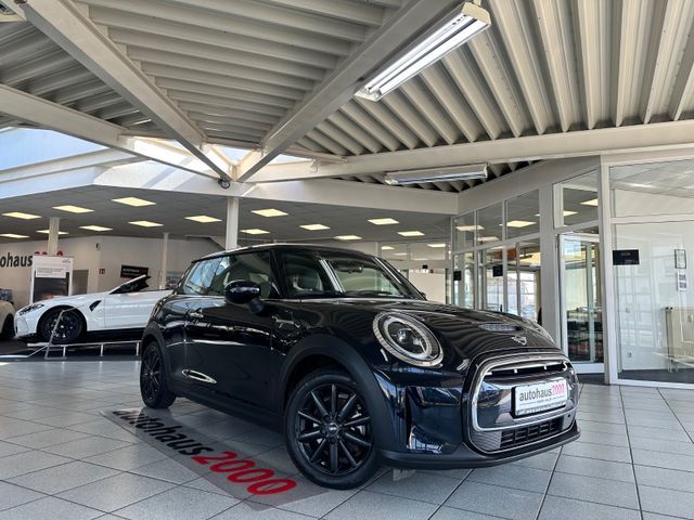 Mini Cooper S E Classic Trim LED/CAM/PDC/NAVI/PAN