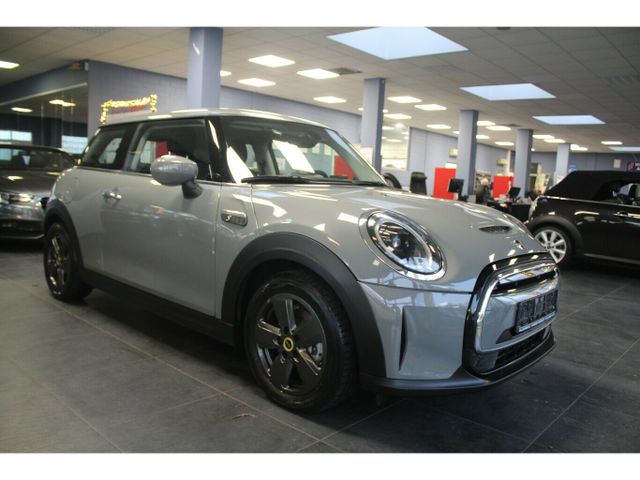 Mini Cooper S E Essential Trim