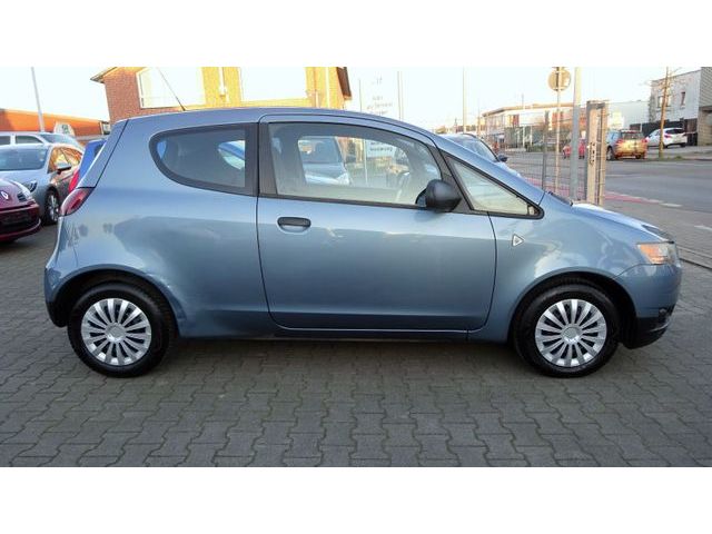 Mitsubishi Colt Lim. 3-trg. Inform Klima TÜV 06-2026