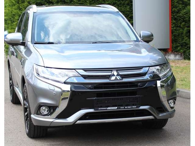 Mitsubishi Outlander Plug-in Hybrid Outlander TOP 2.0 MIVEC 4WD