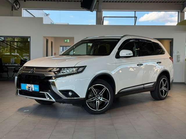 Mitsubishi Outlander Diamant Edition 2WD 1.Hand*Unfallfrei*
