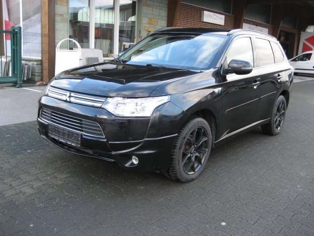 Mitsubishi Outlander PHEV Basis 4WD