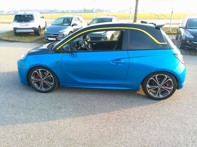 Opel Adam S mit Recarositze