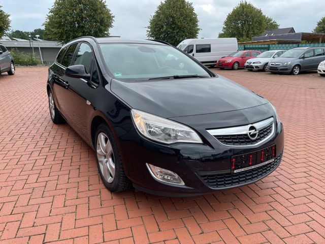 Opel Astra J Sports Tourer Design Edition AHK