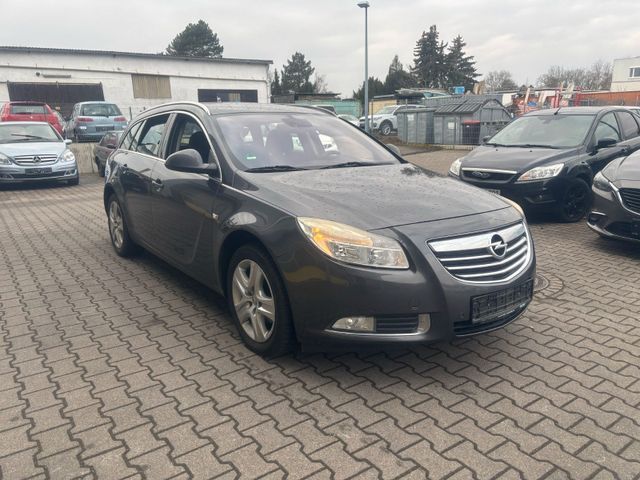 Opel Insignia A Sports Tourer Edition AHK. Sitzh.