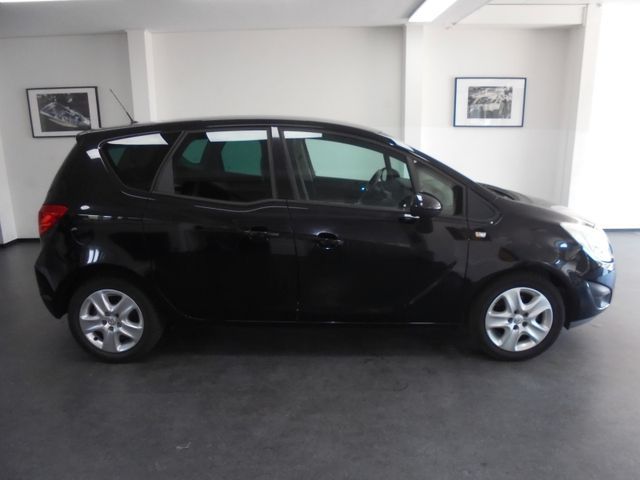 Opel Meriva 1.4Design Edition 94.000 km PDC TÜV/neu