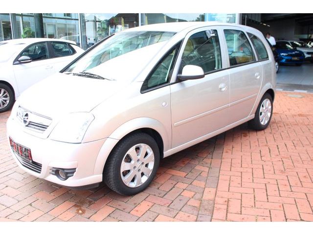 Opel Meriva Automatik Klima Sitzheizung PDC AHK