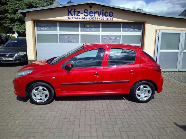 Peugeot 206 Basis TÜV Neu Klimaanlage