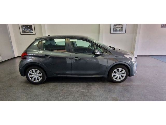 Peugeot 208 1.2 Active Klima PDC 92.000 km TÜV 07/2027