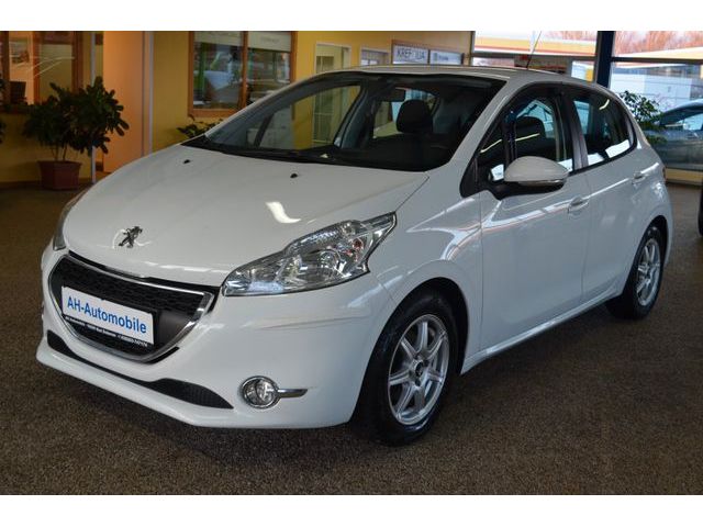 Peugeot 208 Active KLIMAANLAGE / 5.TÜRER / PDC