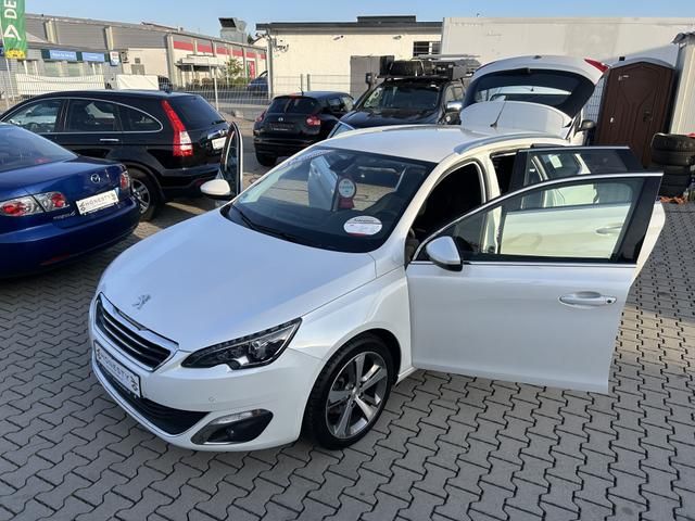 Peugeot 308 SW 1.2 e-THP Pure Tech 130 Allure*GARANTI...