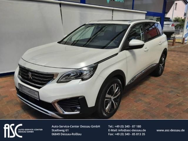 Peugeot 5008 ALLURE PTECH130 Lederausstattung