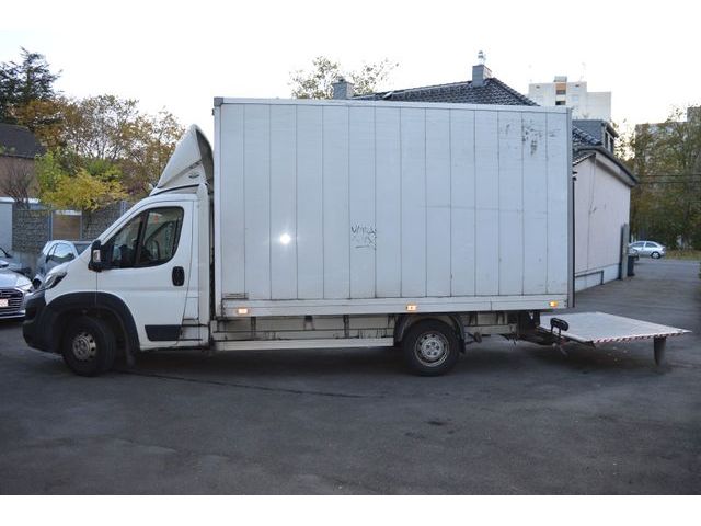 Peugeot Boxer Koffer 435 L4 BlueHDi 160 Ladebordwand