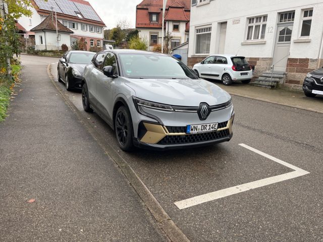 Renault Megane E-Tech Electric Iconic