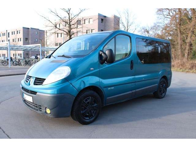 Renault Trafic 2.5 dCi 8 Sitzer Passenger AHK Klima TÜV