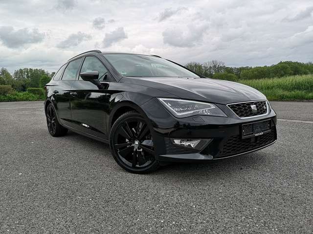 Seat Leon ST FR 2.0 TDI PANO+NAVI+LED+DCC+BT+KAMERA