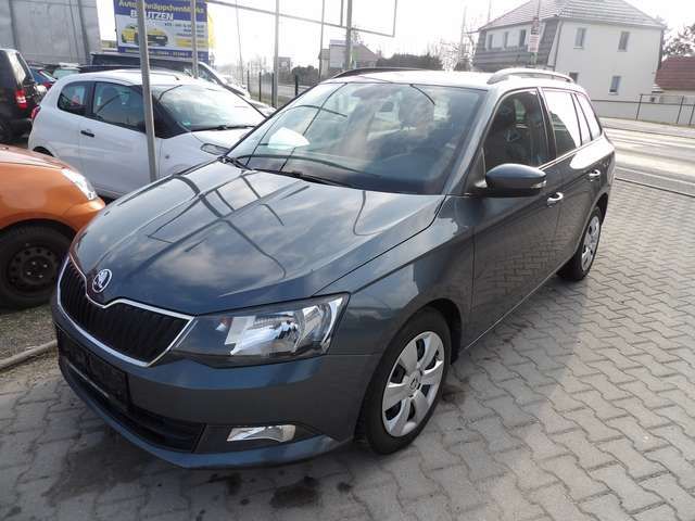 Skoda Fabia Ambition Klima Navi Radio HU AU Neu