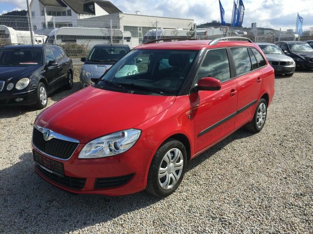 Skoda Fabia Family,Klimaaut.,AHK,Temp.,Tüv Neu!