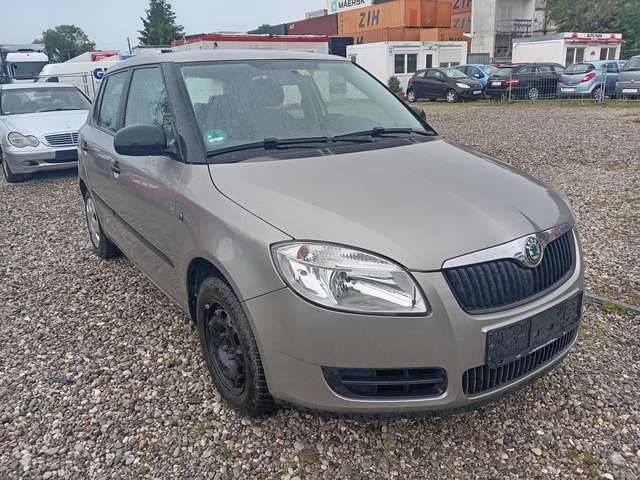 Skoda Fabia Klima, Serviceheft, AHK, Tüv. 05. 2027