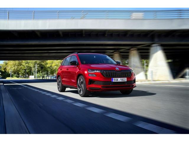 Skoda Karoq Sportline 1.5 TSI 150 Klimaaut Navi Kam...