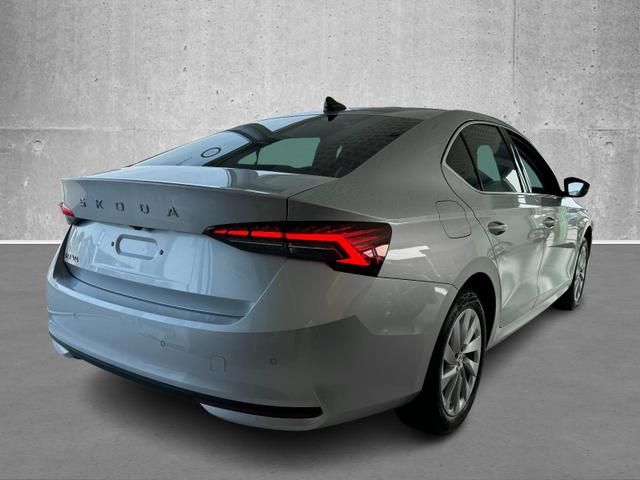 Skoda Octavia Essence 1.5 eTSI mHEV 115PS/85kW DSG ...