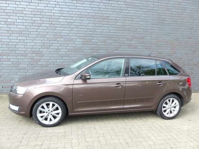 Skoda Rapid Spaceback Joy Automatik/Xenon/2.Hd