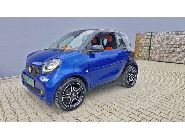 Smart ForTwo - Passion / Sport Paket / Kamera / Pano.
