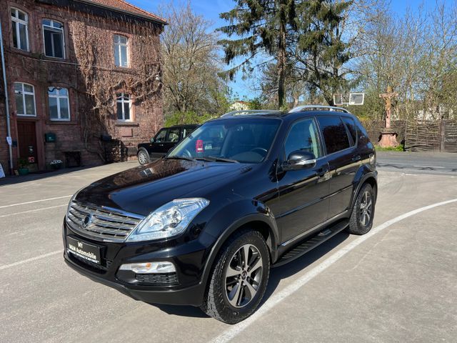 SsangYong Rexton W 2.2Crystal 4WD/Automatik/AHK/Navi/Leder