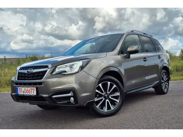 Subaru Forester 2.0X Platinum, Navi, Kamera.