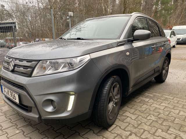 Suzuki Vitara 1.6d Comfort 4x4 Scheckheft u-frei Euro6 Navi SHZ