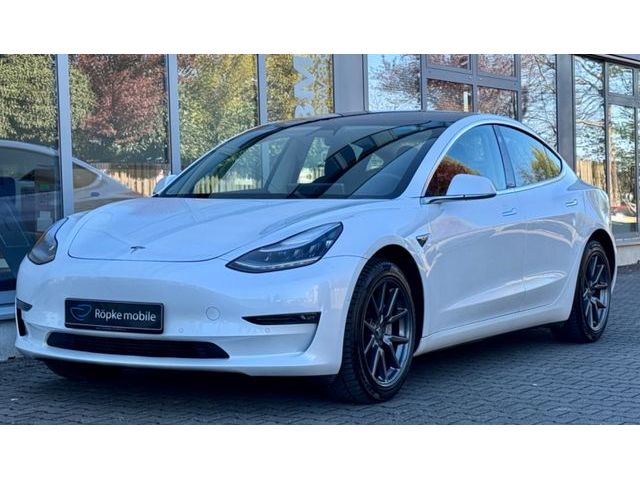 Tesla Model 3 Long Range AWD 18 Zoll Aero