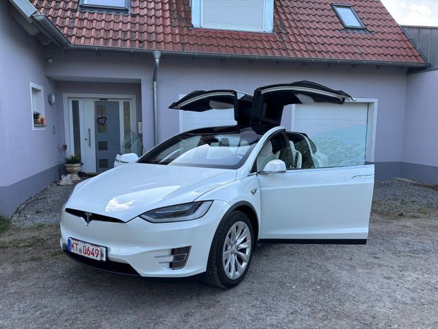 Tesla Model X FREE SUPERCHARGER SC01 UltraWhite