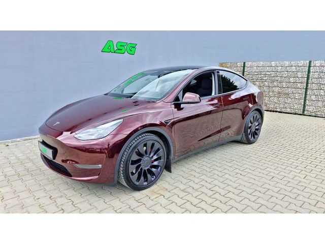 Tesla Model Y Performance Dual AWD - Sonderfarbe