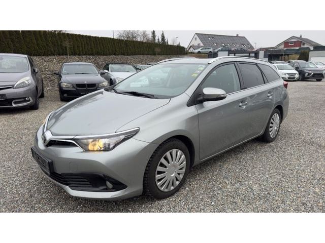 Toyota Auris 1.6d Facelift Sports Design Edition