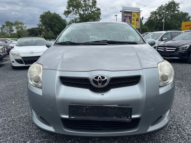 Toyota Auris Team
