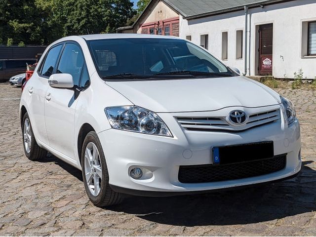 Toyota Auris Basis 1,4 Garantie