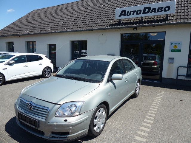 Toyota Avensis 1.8 Liftback
