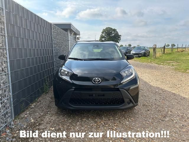 Toyota Aygo X 1.0 Play CVT Active 53kW (72PS), Hal...