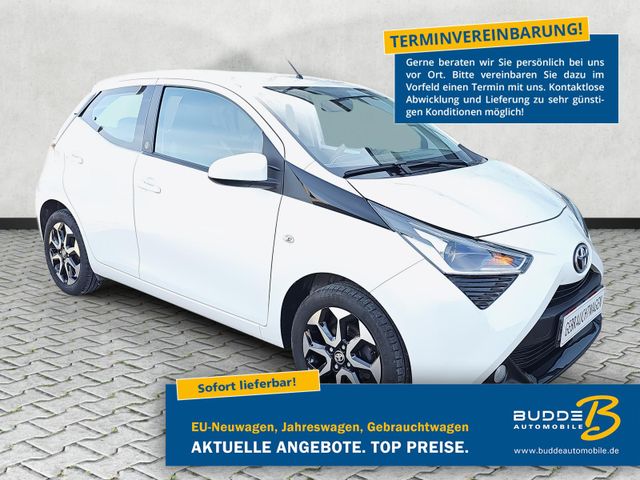 Toyota Aygo 1.0 Autom. x-play Team Rückfahrkamera / Alu