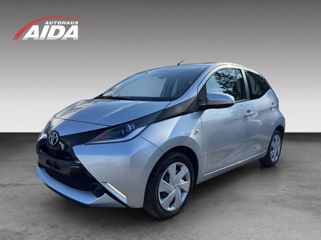 Toyota Aygo 1.0 X-Play Rückfahrkamera